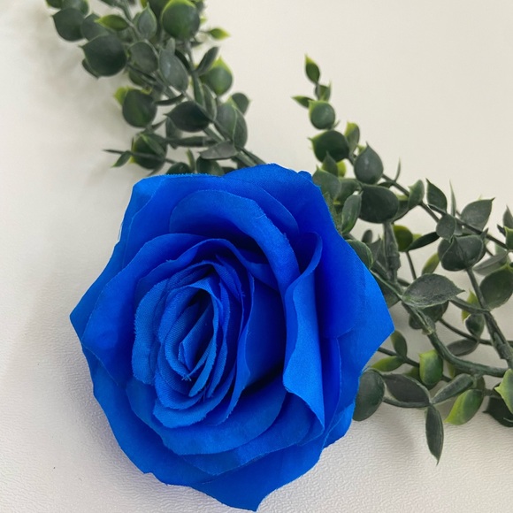 Custom Made 6 Ft Boxwood Garland with Roses Blush Dusty Rose Light Blue Royal - Picture 6 of 6